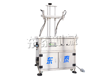 半自動(dòng)電氣結合BSB雙頭油類(lèi)灌裝機